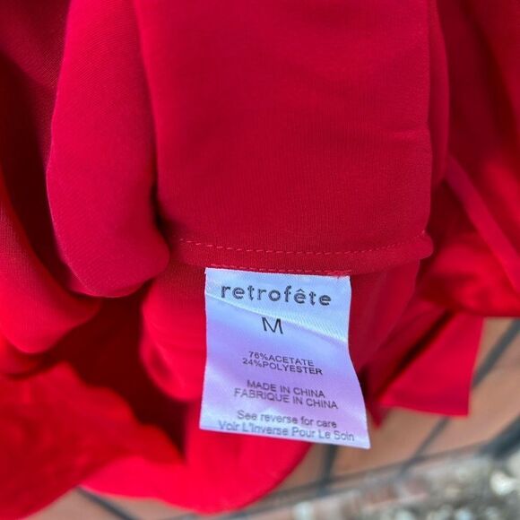 RETROFETE Kit Long Sleeve Silky Button Down Shirt in red size M - Picture 8 of 13